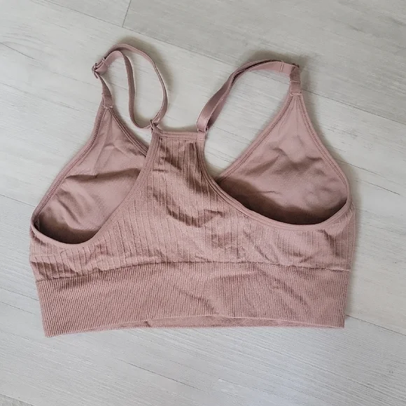 PINK Active Victoria's Secret Brown Sports Bra with Wide Straps - Picture 2 of 4